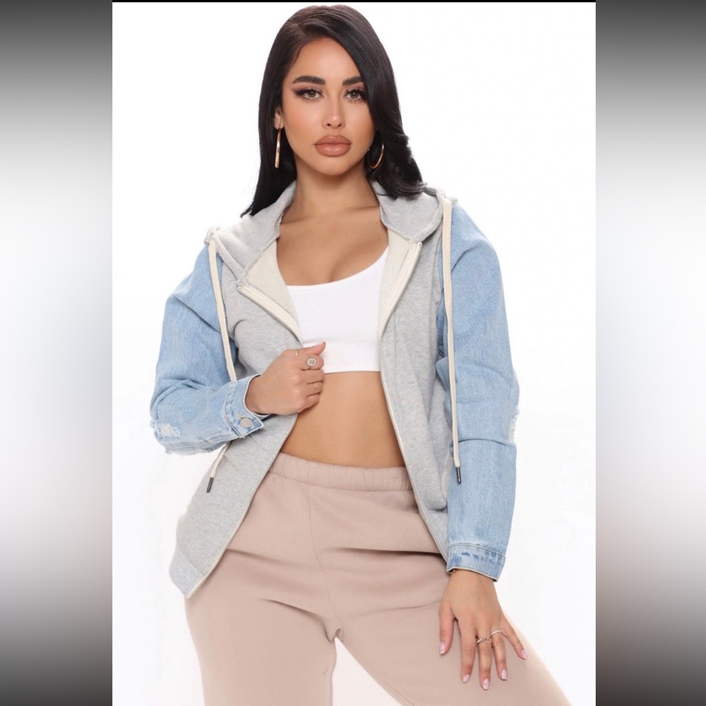 BRAND NEW! Zip front hoodie Jacket